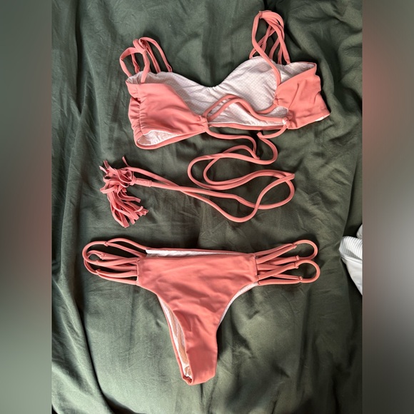 Acacia Set - Picture 2 of 4